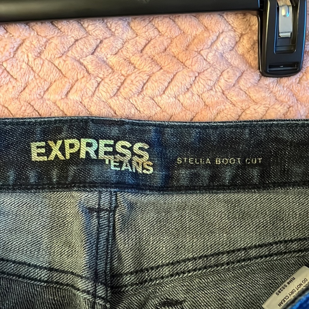 Express Jeans - Picture 3 of 4